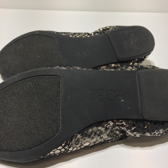 BCBG Paris Metallic Snakeskin Print Ballet Flats 6 - Picture 5 of 6